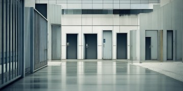 物业随便更换门禁合法吗？
